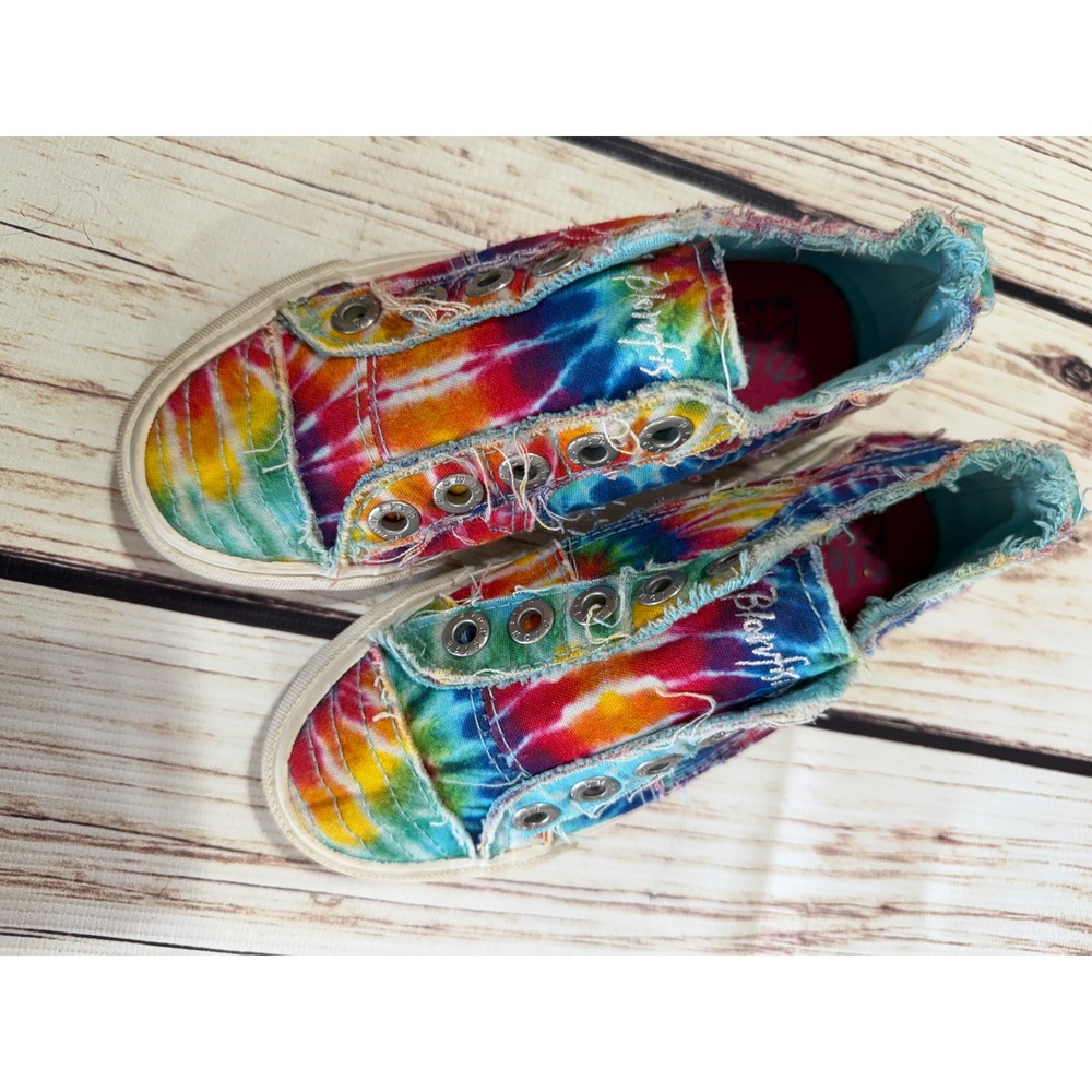 Blowfish Malibu Play Kids Tie Dye SlipOn Sneakers Distressed Canvas Shoes Size 2